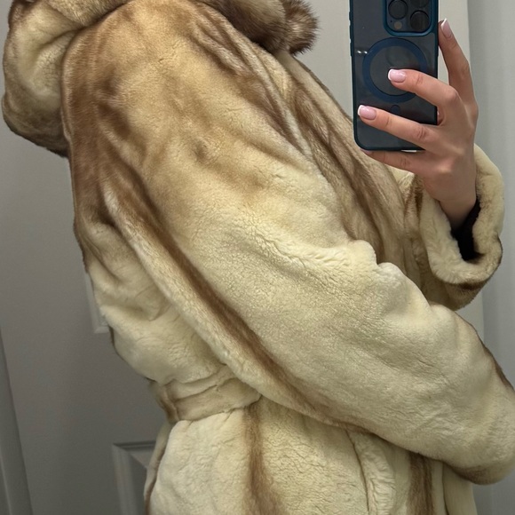 Mink fur jacket - Picture 8 of 12